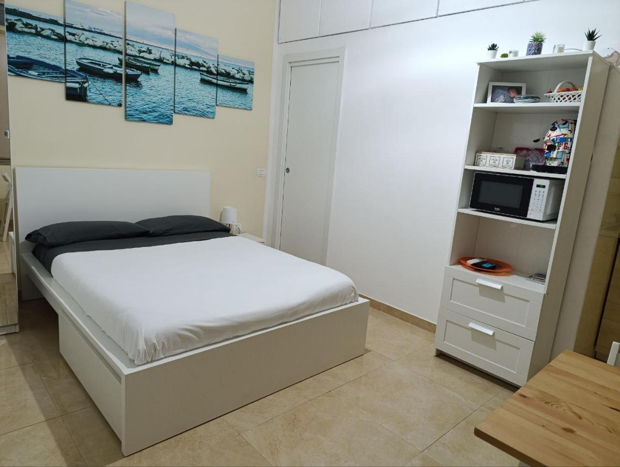 Ciervo'S Home -Appartamento Smart Nel Cuore Di Napoli Exterior photo